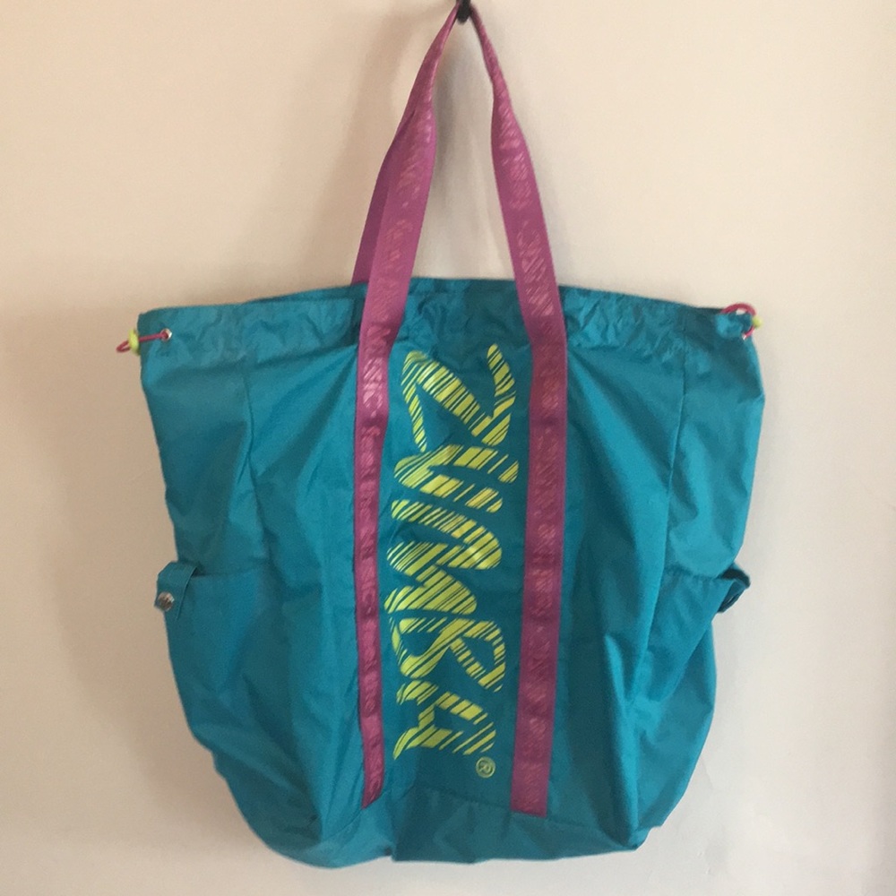 ZUMBA Fast Dash Nylon Turquoise Purple Tote Bag